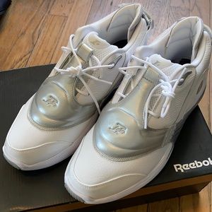 Reebok Allen Iverson Answer V shoes 10.5 men’s